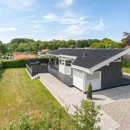 Prázdninový dům Aasta - 250m From The Sea By Interhome *